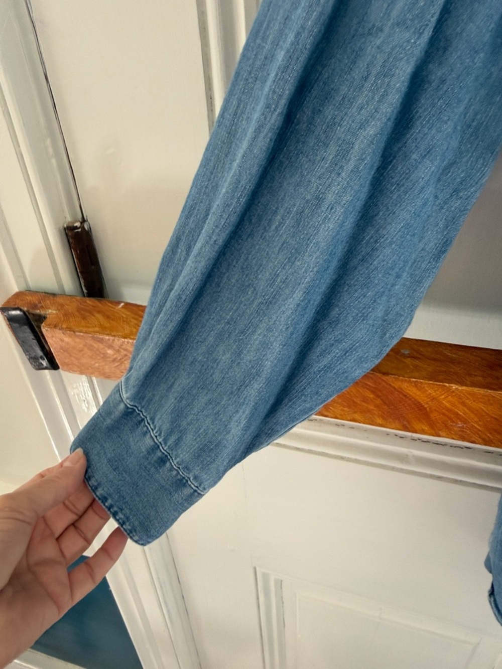 LOFT Women’s Light Denim Button-Down Shirt - Picture 4 of 9